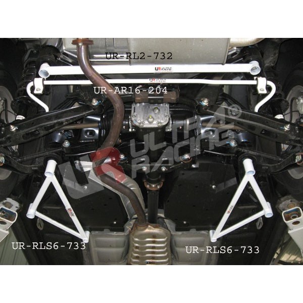 Volvo 850 NA UltraRacing 2-Point Front Upper Strutbar 106