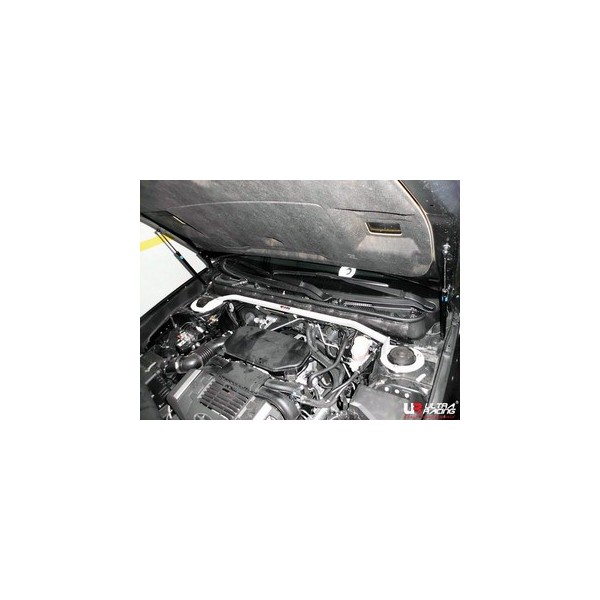 VW Golf 3 UltraRacing 2-Point Front Upper Strutbar