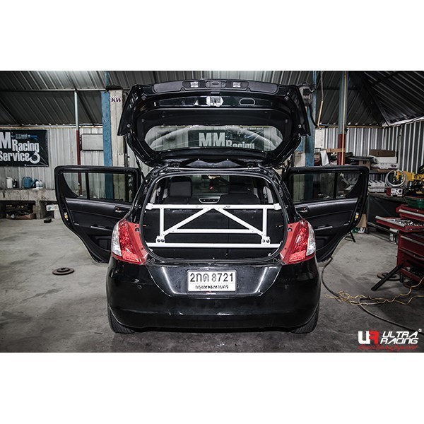 BMW 3-Series E30 UltraRacing Front Anti-Roll/Sway Bar 20mm