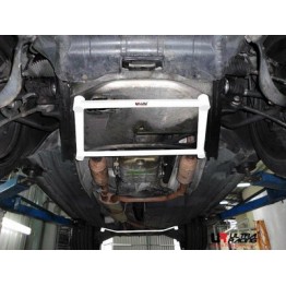Isuzu Trooper 3.2 98-05 UltraRacing 4-Point Front H-Brace