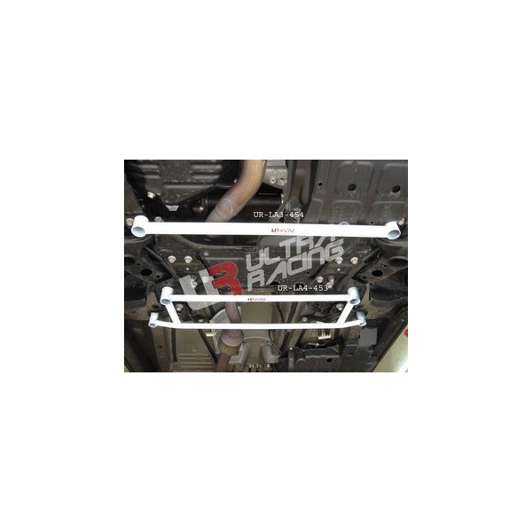 Nissan Elgrand 3.5 02-10 Ultra-Racing Front Sway Bar 29mm