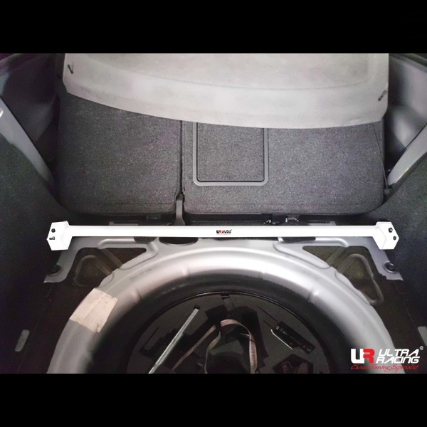 Audi Q5 2.0 08+ UltraRacing 2-Point Rear Torsion Bar