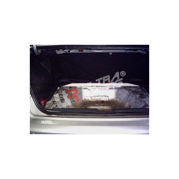 Kia Carens 13+ UltraRacing 2P Mid Lower Brace 1642