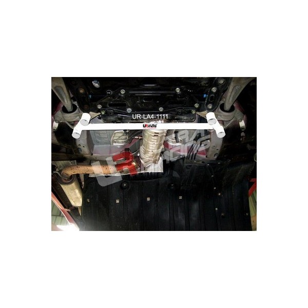 Lexus IS300h 13+ UltraRacing 2x2P Rear Lower Side Braces