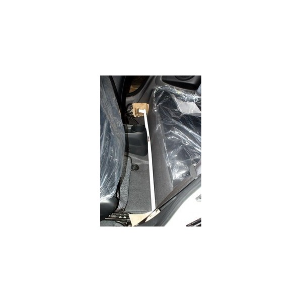 Citroen C4 Picasso 06+ UltraRacing 4-Point Rear Lower Brace