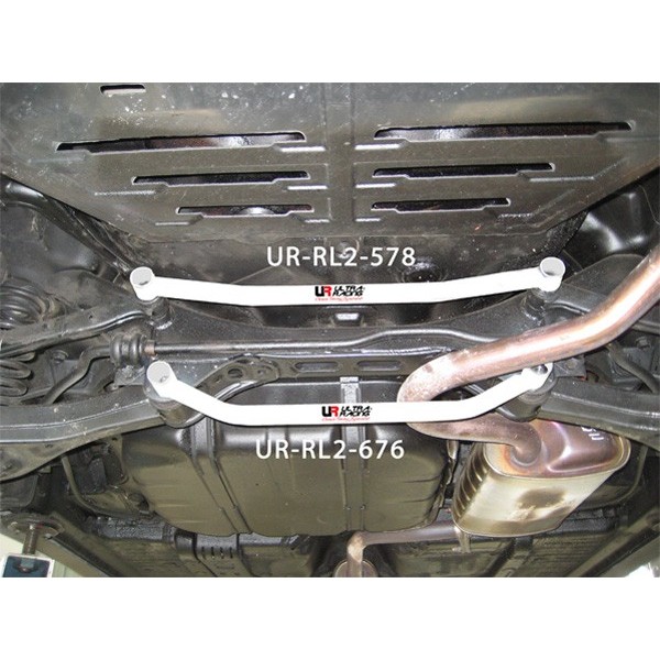 Mercedes SL 350 02-11 UltraRacing 6-Point Rear Lower Brace