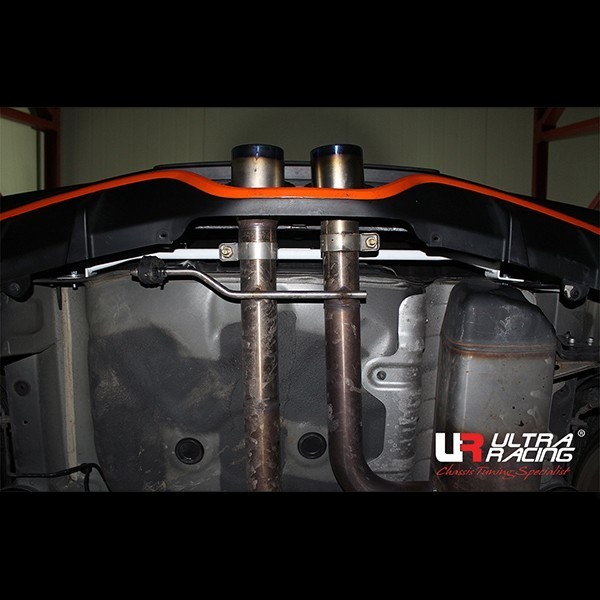 Nissan Teana 09+ J32 UltraRacing 2x 3-Point Rear Side Bars