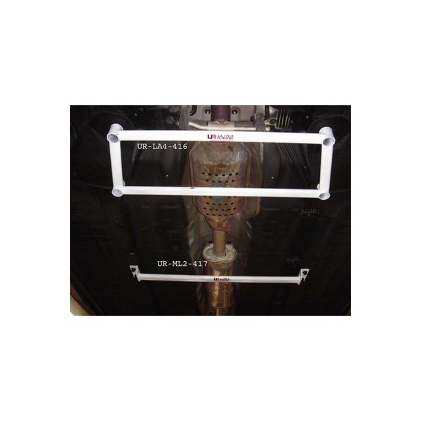 Toyota Hiace/H200 04+ UltraRacing 2x 2-Point Mid Lower Bars