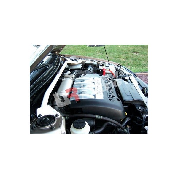 VW Golf 2/3 UltraRacing 6-Point Mid Lower Brace 985