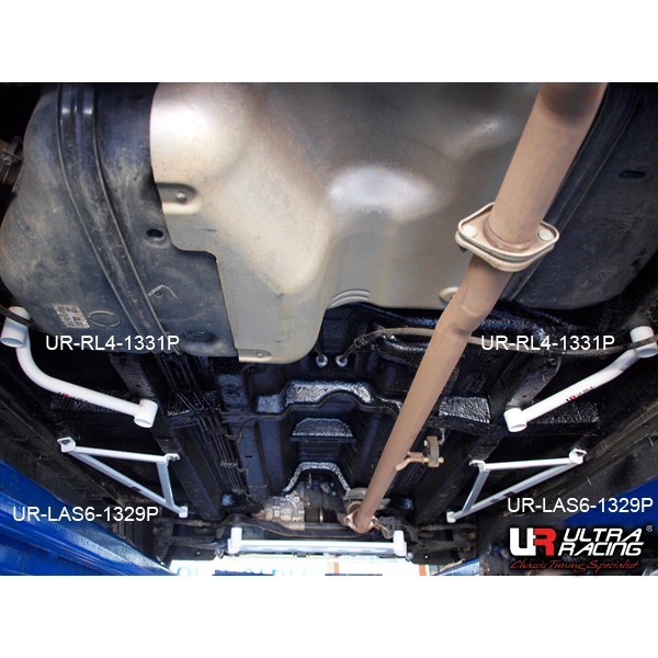 Audi A6 / A7 10+ UltraRacing 2-Point Rear Lower Bar 2488