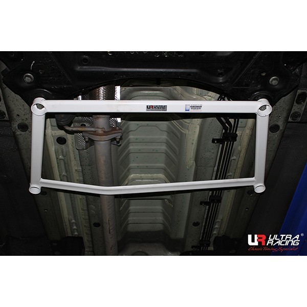 Audi A6 C6 04-11 4.2 4WD UltraRacing Front Upper Strutbar