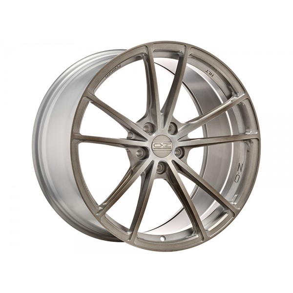 http://www.ozracing.com/images/products/wheels/zeus/hand-brushed-bronze/02_zeus-hand-brushed-bronze-jpg-1000x750.jpg