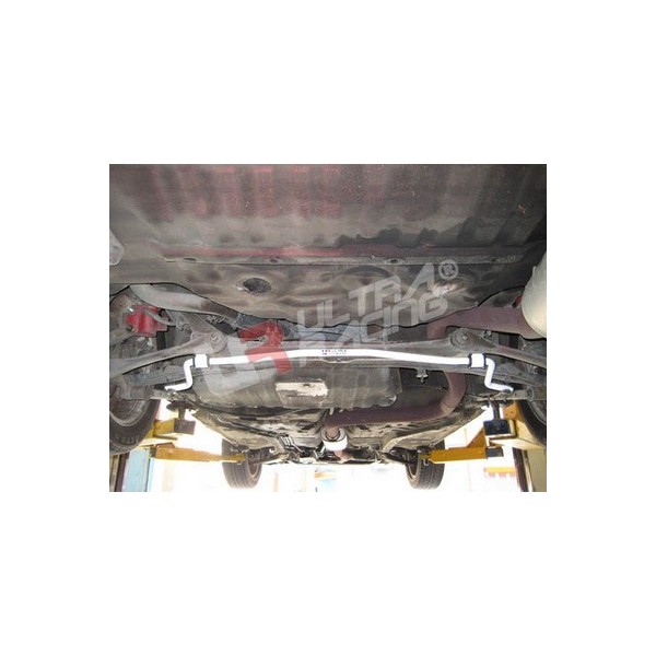 Cadillac CTS 3.6 07+ UltraRacing 2Point Front Lower Tiebar