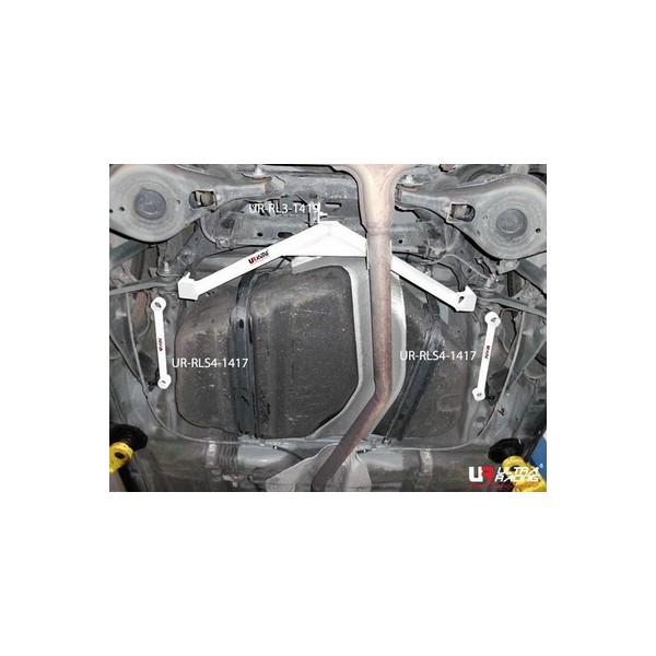 Chrysler 300C V6/V8 05-15 UltraRacing 2P Rear Lower Brace