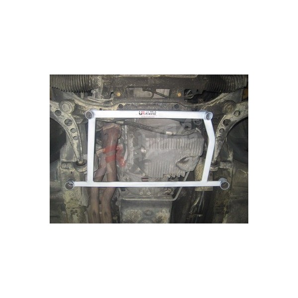 Chevrolet Captiva 4WD (2.0 TurboD) UltraRacing Front H-Brace