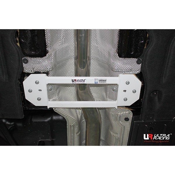 Hyundai Elentra XD 1.8 00-06 UltraRacing 2P Rear Strutbar