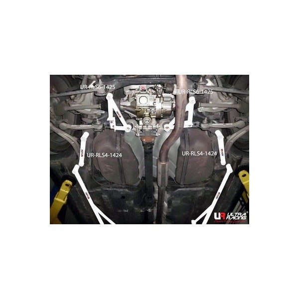 Kia Rondo 09+ UltraRacing 2-Point Rear Lower Tiebar 768