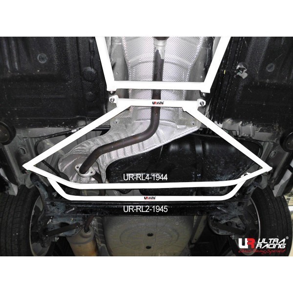 Mercedes C-Class/ AMG 07+ W204 Ultra-R Front Upper Strutbar