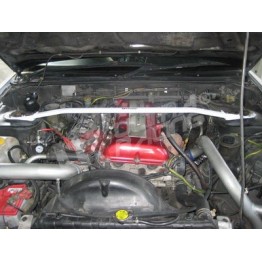 Mitsubishi EVO X UltraRacing 3-Point Front Strutbar 1426