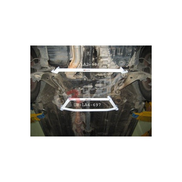 Nissan Sunny 130Y UltraRacing 2-Point Front Upper Strutbar
