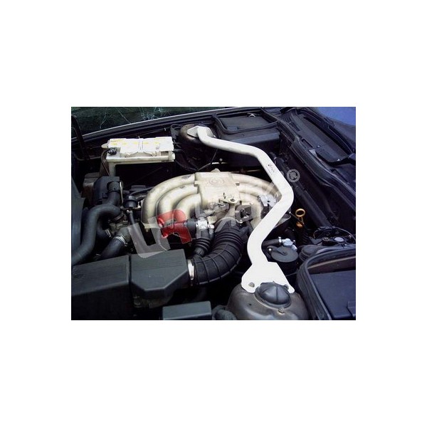 Honda Jazz/Fit 01-08 UltraRacing 4-Point Front Lower Brace